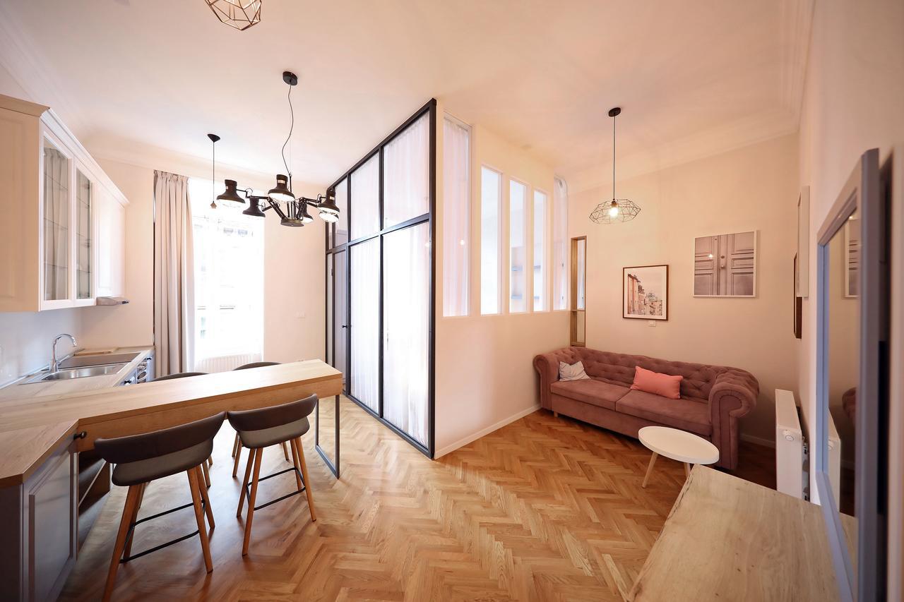 Central Apartments Zagreb Eksteriør bilde